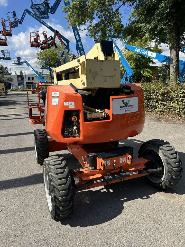 JLG 340AJ (4566) - Nacelle articulée: photos 5 JLG 340AJ (4566) - Nacelle articulée: photos 5