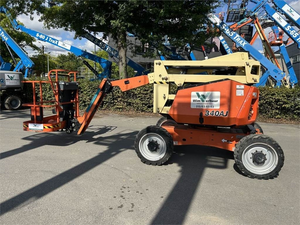 JLG 340AJ (4566) - Nacelle articulée: photos 2 JLG 340AJ (4566) - Nacelle articulée: photos 2