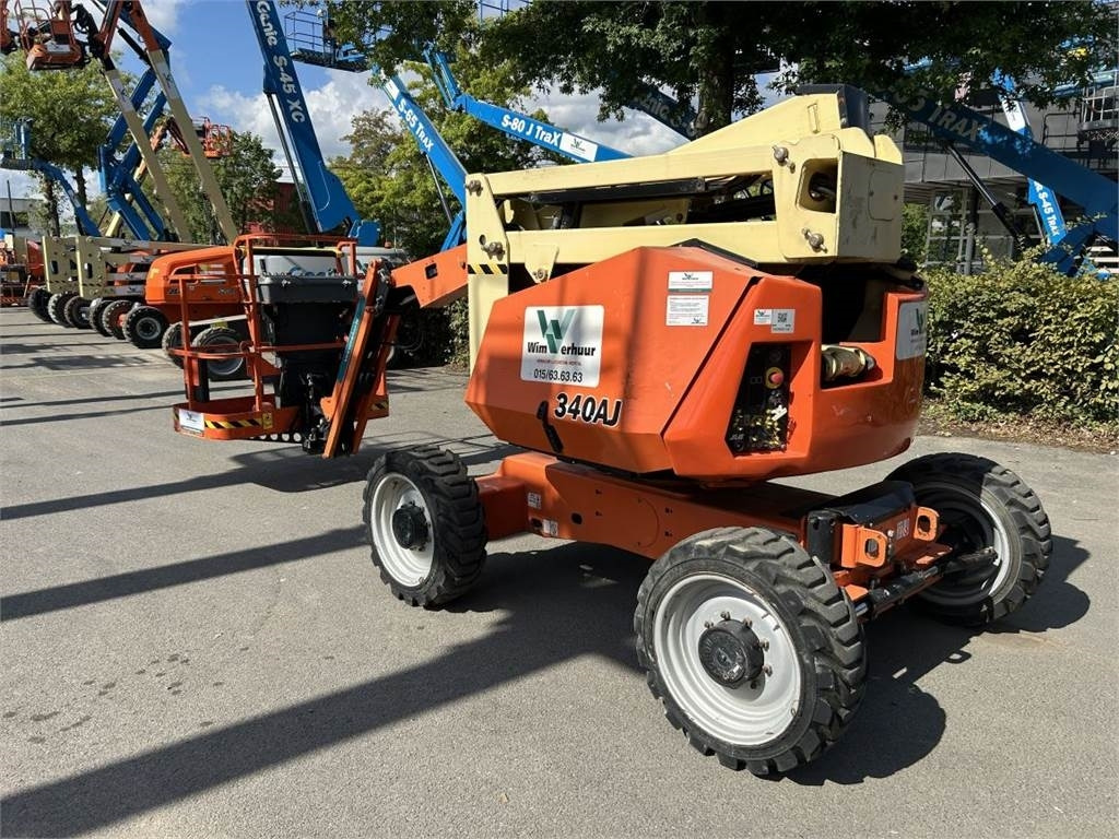 JLG 340AJ (4566) - Nacelle articulée: photos 3 JLG 340AJ (4566) - Nacelle articulée: photos 3