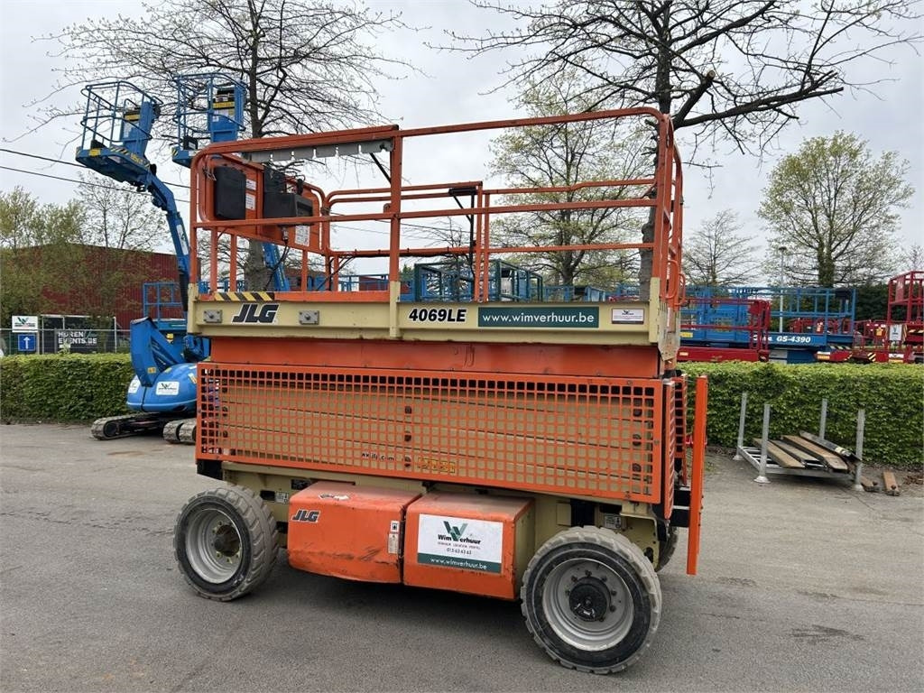 JLG 4069 LE (3614) - Nacelle ciseaux: photos 4 JLG 4069 LE (3614) - Nacelle ciseaux: photos 4