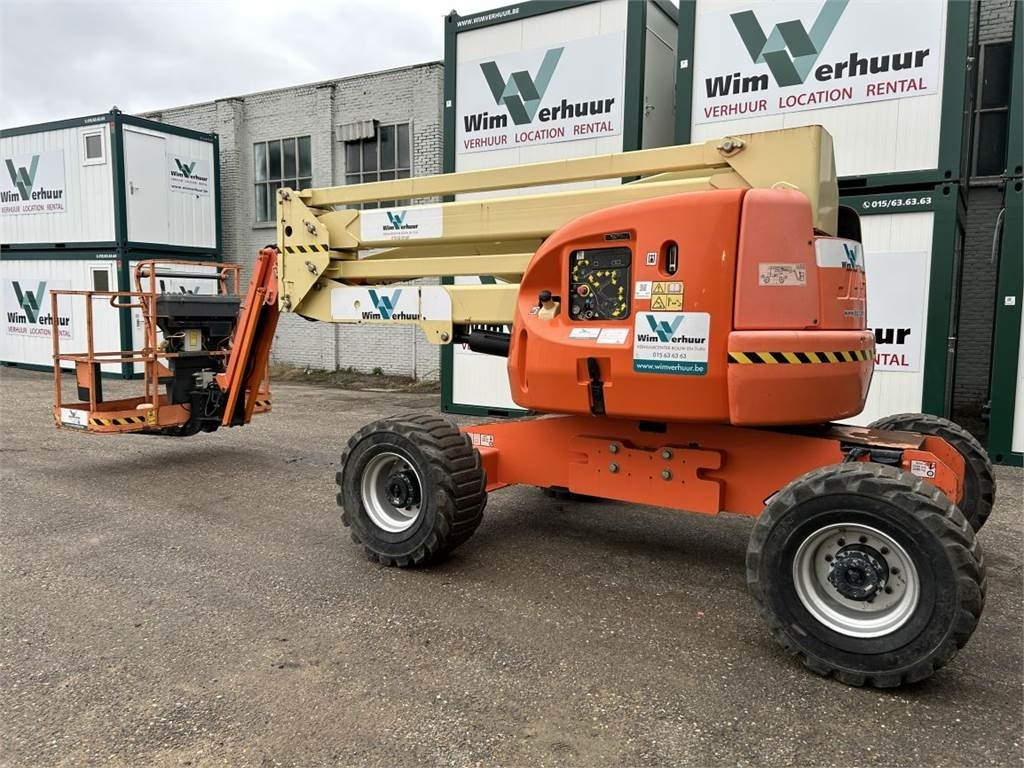 JLG 450AJ (3216) - Nacelle articulée: photos 1 JLG 450AJ (3216) - Nacelle articulée: photos 1
