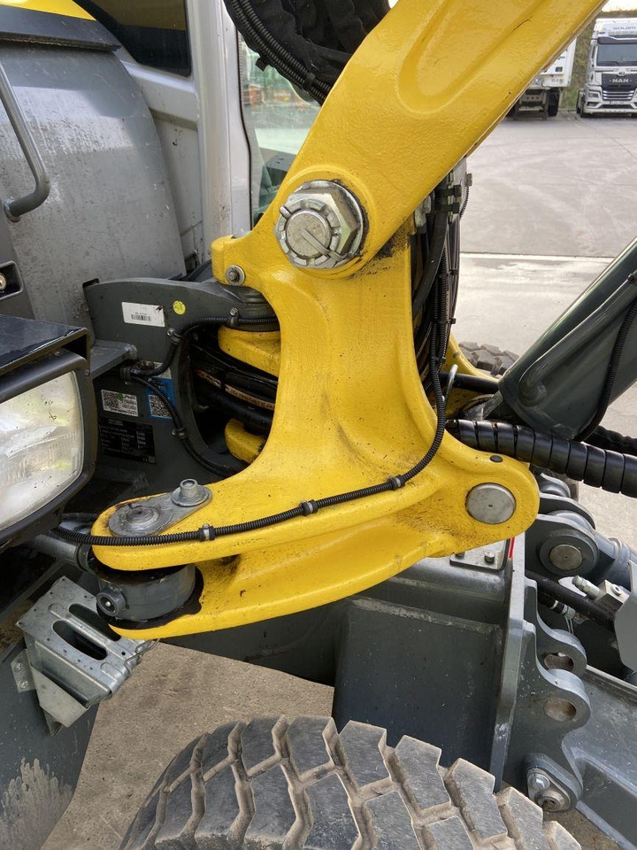 Pelle sur pneus Wacker Neuson Neuson EW65 (7762): photos 14 Pelle sur pneus Wacker Neuson Neuson EW65 (7762): photos 14