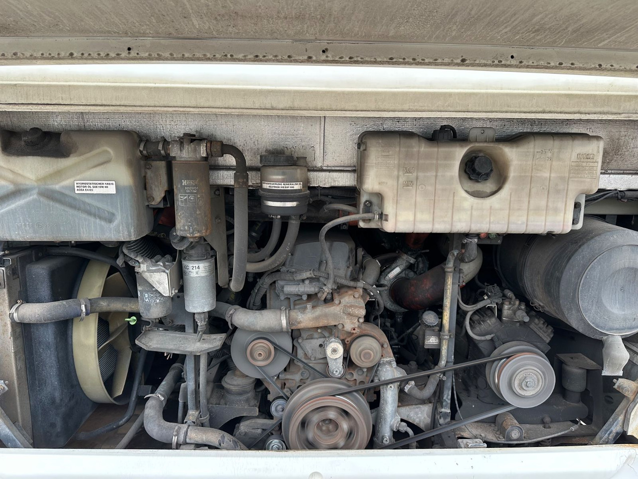 Iveco Irisbus Crossway LE SFR 162 *AC*100 km/h*Schalt Iveco Irisbus Crossway LE SFR 162 *AC*100 km/h*Schalt - Bus urbain: photos 3 Iveco Irisbus Crossway LE SFR 162 *AC*100 km/h*Schalt Iveco Irisbus Crossway LE SFR 162 *AC*100 km/h*Schalt - Bus urbain: photos 3