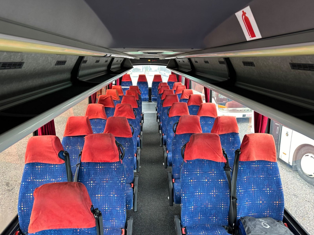 Iveco Kapena Tema 100 (32*Sitze*DE*TOP*Schalt) O510 Iveco Kapena Tema 100 , O 510, 818, Rapido - Minibus, Transport de personnes: photos 5 Iveco Kapena Tema 100 (32*Sitze*DE*TOP*Schalt) O510 Iveco Kapena Tema 100 , O 510, 818, Rapido - Minibus, Transport de personnes: photos 5