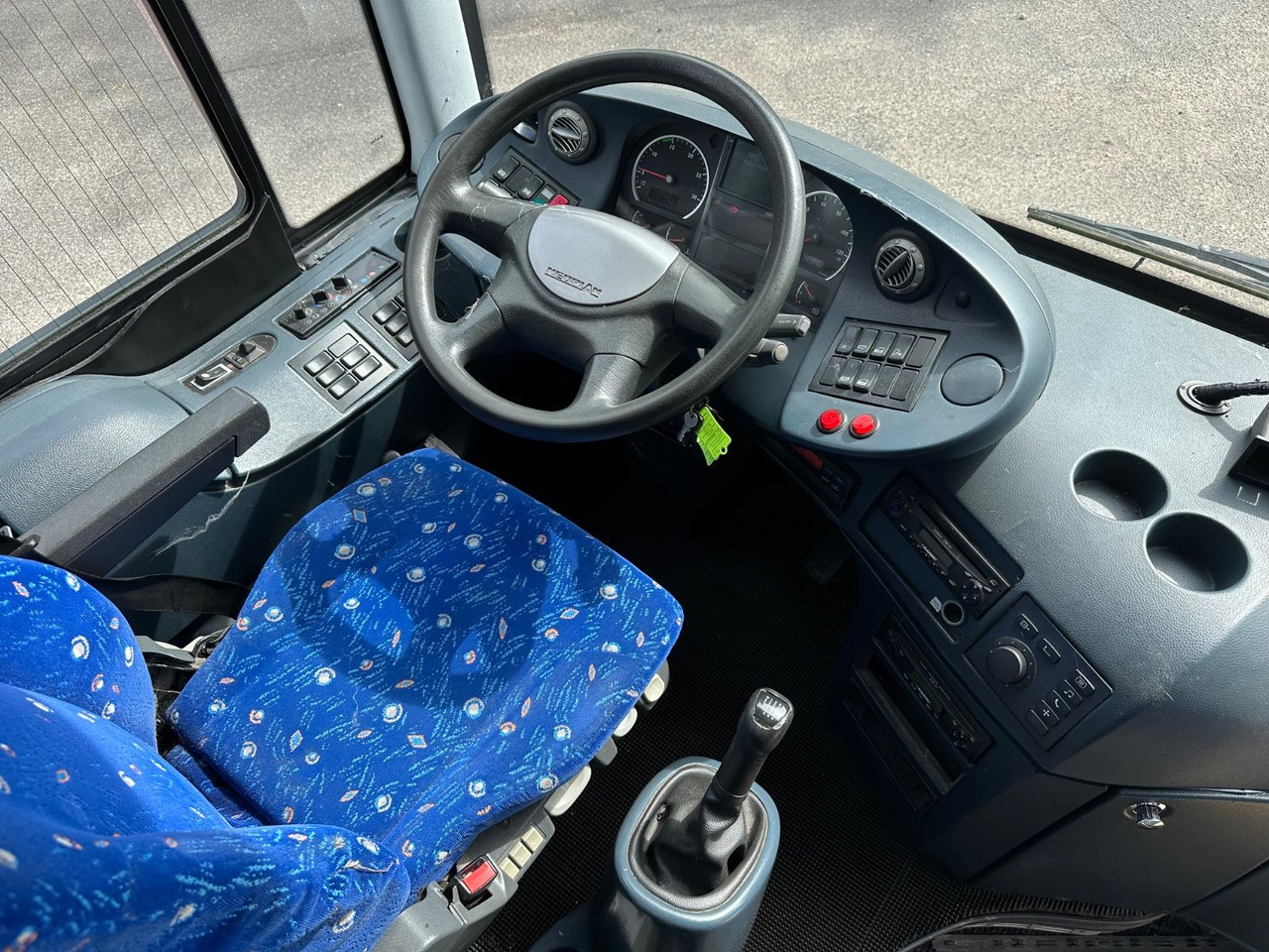 Neoplan P25 Trendliner 3516ÜC Klimaanlage*WC*57 Sitze Neoplan P25 Trendliner 3516ÜC Klimaanlage*WC*57 Sitze - Autocar: photos 5 Neoplan P25 Trendliner 3516ÜC Klimaanlage*WC*57 Sitze Neoplan P25 Trendliner 3516ÜC Klimaanlage*WC*57 Sitze - Autocar: photos 5