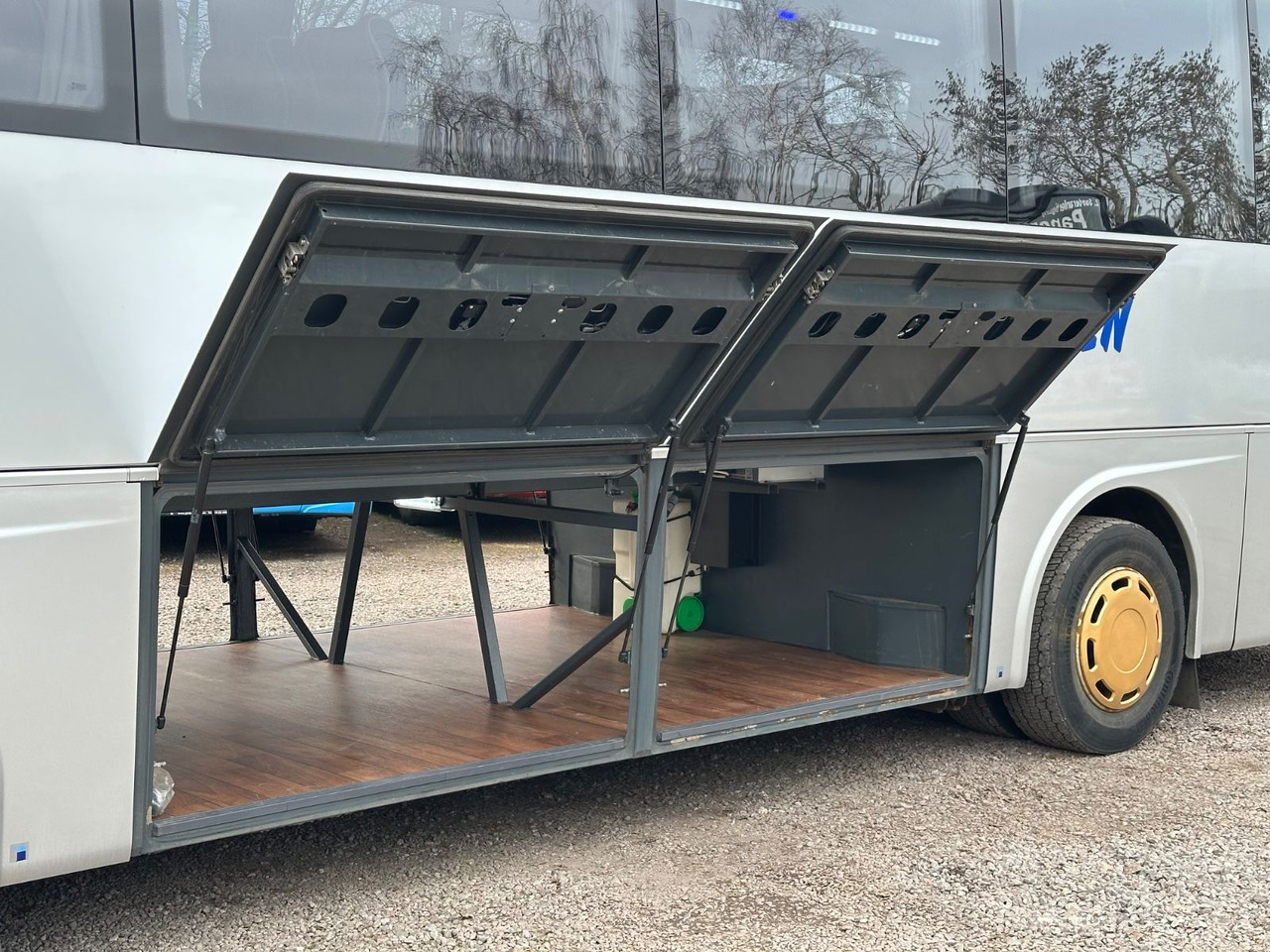 Temsa MD9 C (wenig Km*34 Sitze) - Autocar: photos 5 Temsa MD9 C (wenig Km*34 Sitze) - Autocar: photos 5